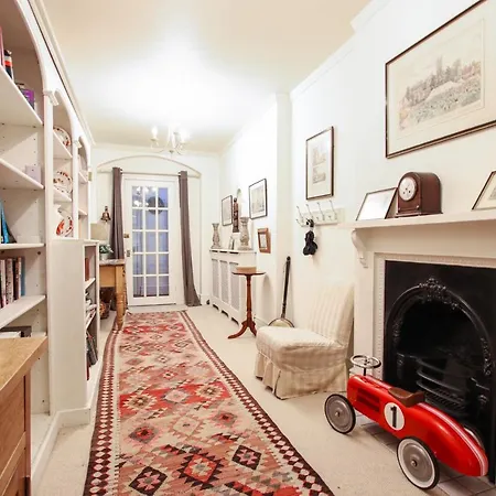 Apartment Charming & Spacious Georgian Garden Flat Bristol